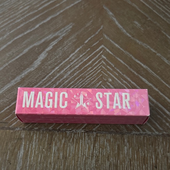 Magic Star Pink Concealer - Picture 1 of 3